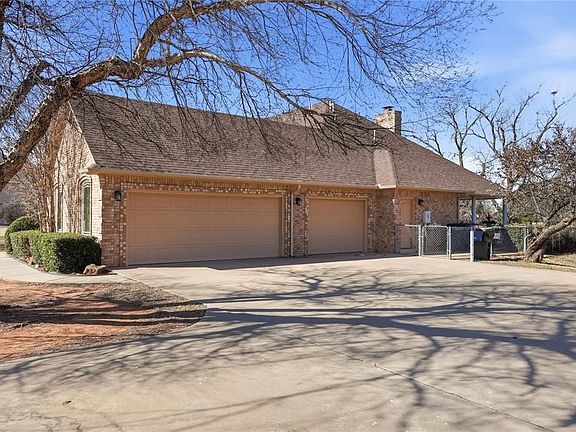 5th image of 3304 Pondridge Rd