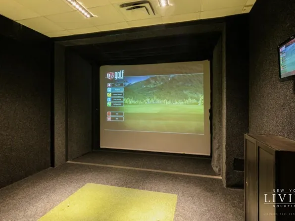 330 East 38th Street image 18 of 24