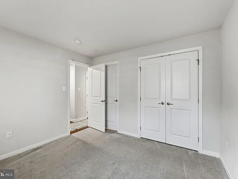 2720 Fredericksburg Rd — Photo 27