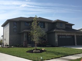 1915 S 220th St, Elkhorn, NE 68022