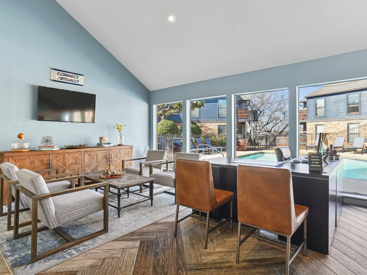 Vine Apartments — Photo 2