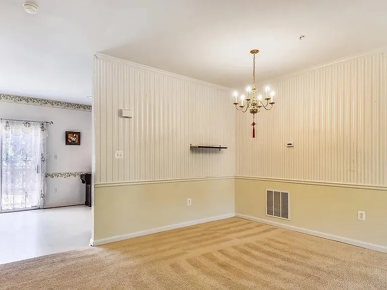 8202 Ironclad Ct — Photo 5