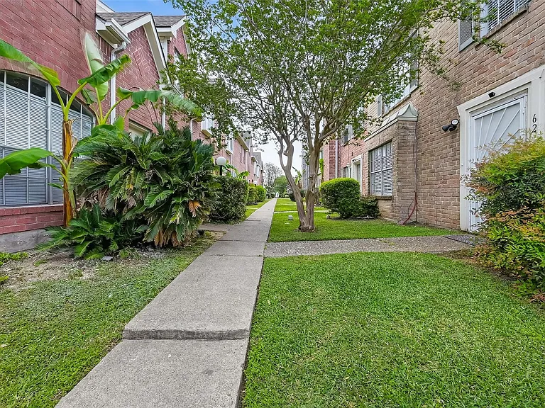 11735 Alief Clodine Rd #50 — Photo 4
