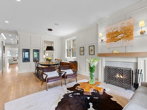 5th image of 4123 N Oakley Ave