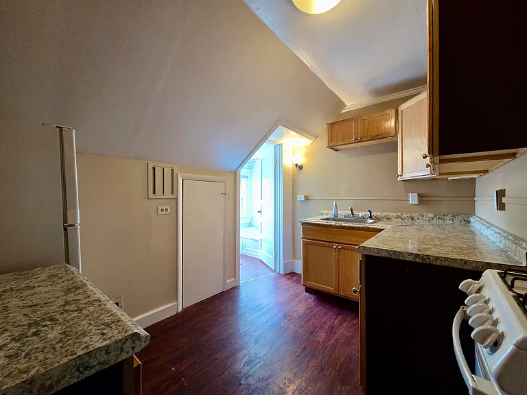 143.5 Westminster Rd #143.5 — Photo 6