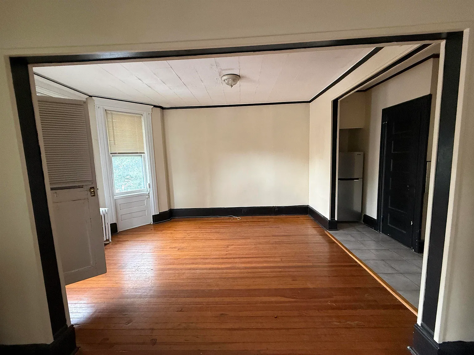 1 bed, 1.0 bath, 650 sqft, $1,800 — Photo 3