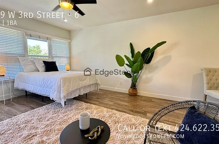 429 W 3rd St #6 — Photo 1