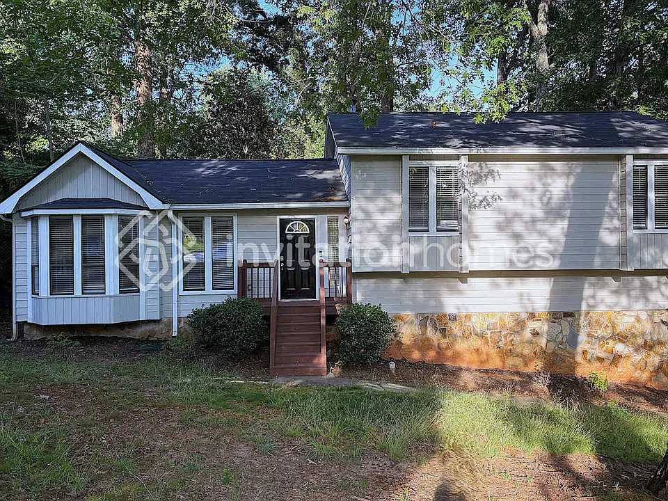 5145 Forest Mist Dr SE