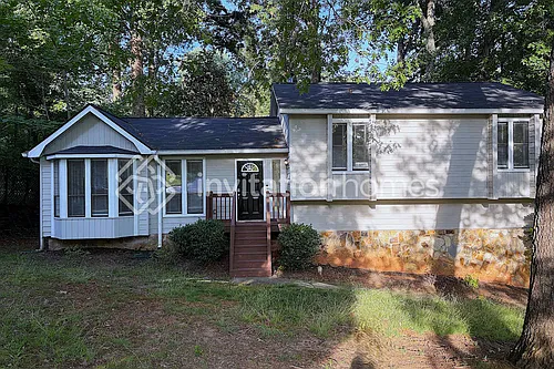 5145 Forest Mist Dr SE Photo 1