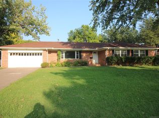 6261 S Utica Ave, Tulsa, OK 74136