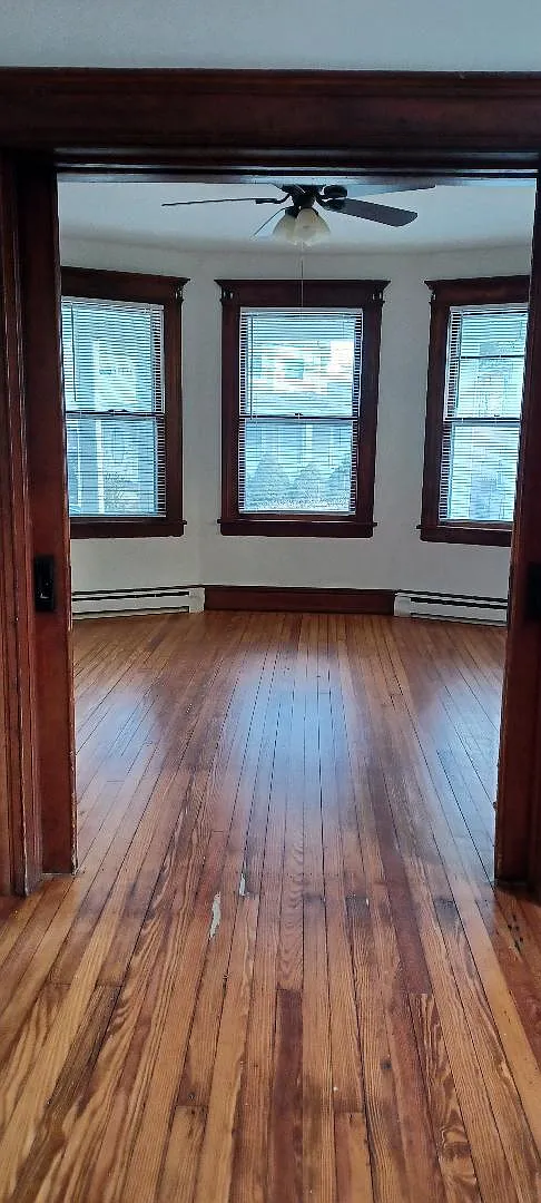 2 bed, 918 sqft, $1,795 — Photo 3