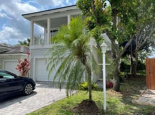 3216 SE 3rd Dr, Homestead, FL 33033