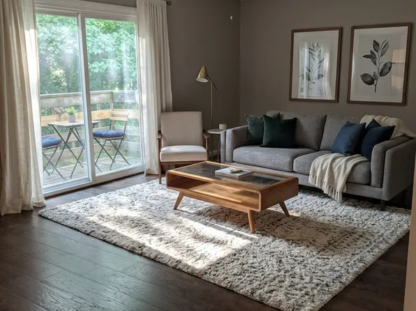 29379 Detroit Rd APT 4, Westlake, OH 44145