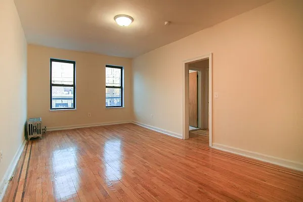 Rented by Horowitz Real Estate | media 32