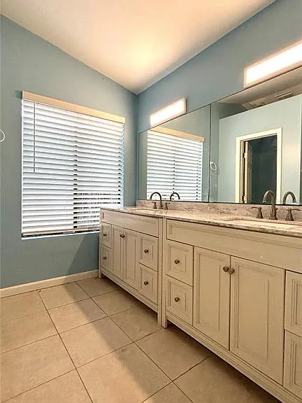1034 SW 79th Ter — Photo 13