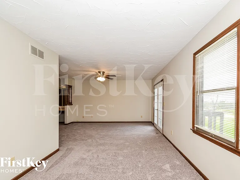 5668 Eagle Nest Ct — Photo 11
