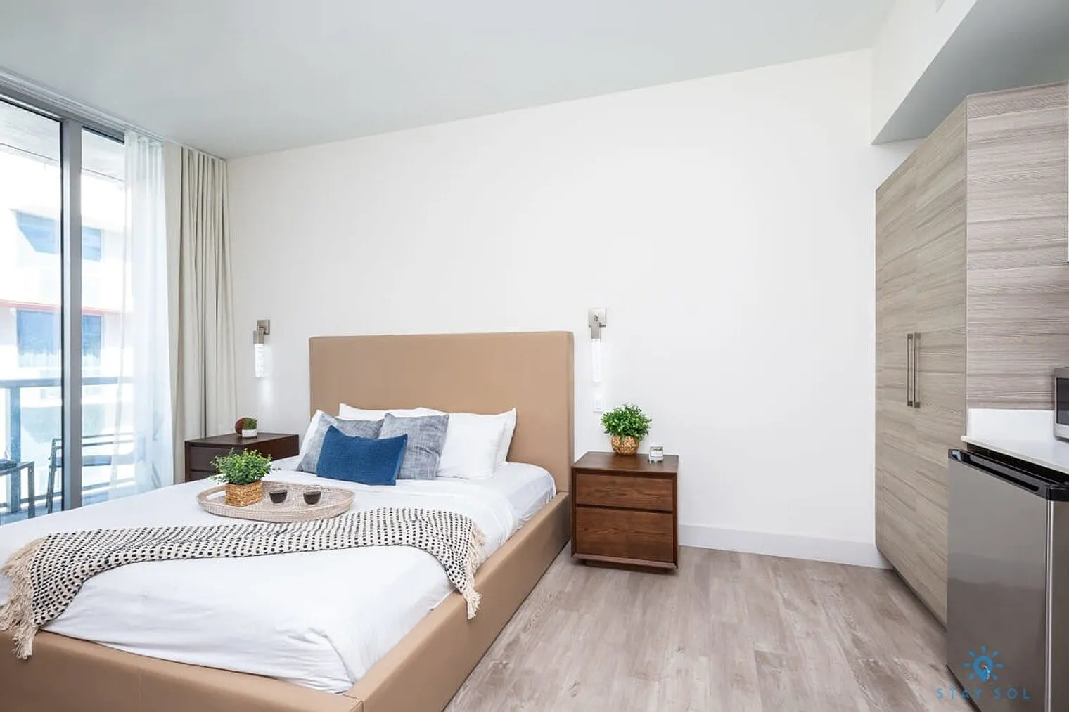 Studio, 1.0 bath, 398 sqft, $2,066 — Photo 3