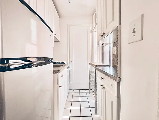 Rented by Vector New York, LLC | media 9