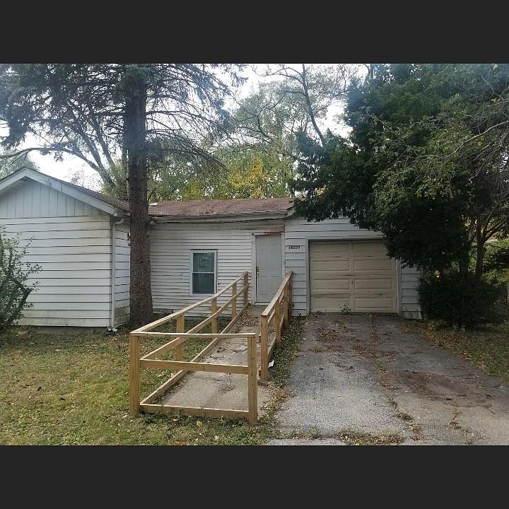 1st image of 16220 Woodbridge Ave