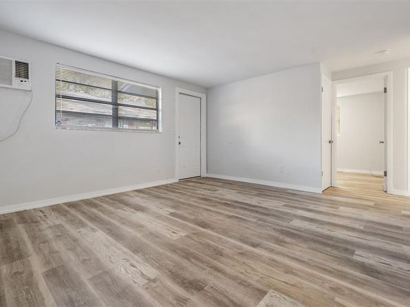 tampa-florida-82046667 picture