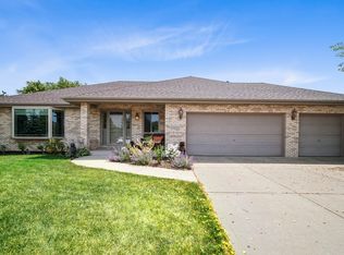 22149 Rosemary Rd, Frankfort, IL 60423