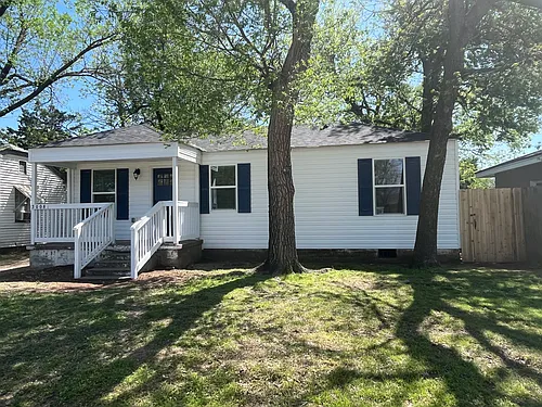 3008 Cashion Pl Photo 1
