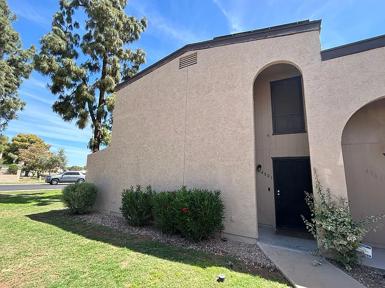 4501 W Continental Dr — Photo 2