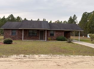 945 Foxwood Cir, Jesup, GA 31545