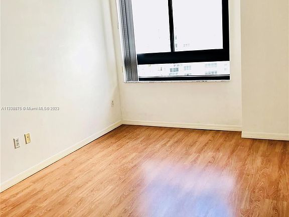 4th image of 1330 West Ave APT 2305