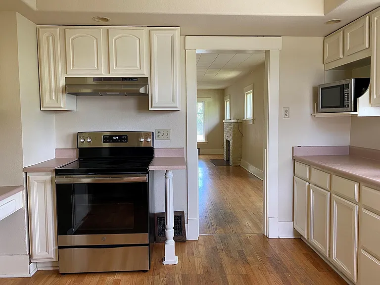 620 E Fontanero St — Photo 5