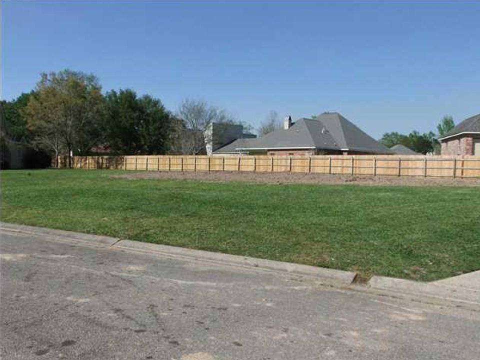 1st image of 208 Troon Dr