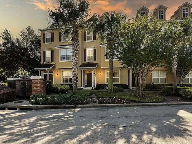 Sunet Views in Peaceful Timacuan Parc Boutique Community w/ nearby Publix, Restaurants & Entertainment