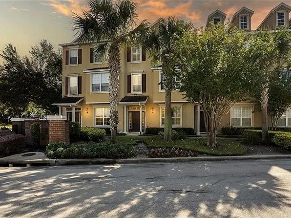 695 Pensacola Ln