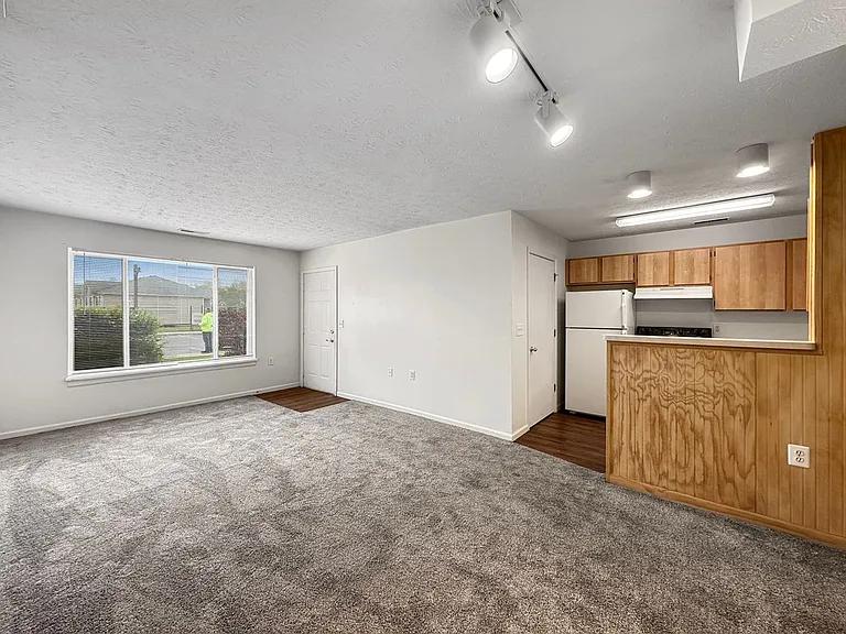 5360 Glenn Cross Rd — Photo 16