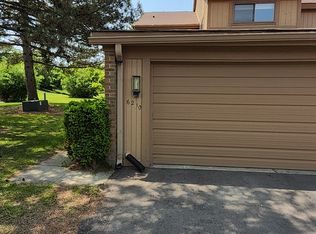 6210 Andrea Ln #1, West Bloomfield, MI 48322
