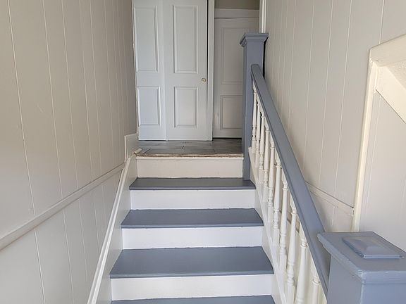 4th image of 100 3rd St