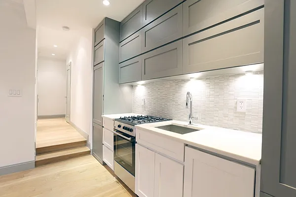 Rented by Compass | media 12