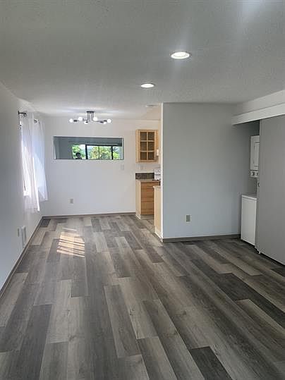 1st image of 12711 SE 42nd St #B5