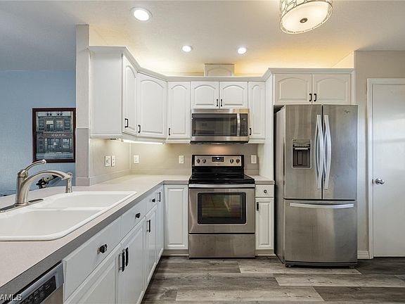 2nd image of 1707 Golf Club Dr APT 7