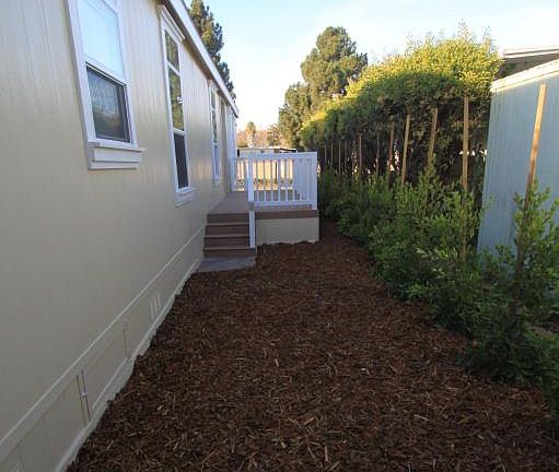 4th image of 28 Debussy Ln #28