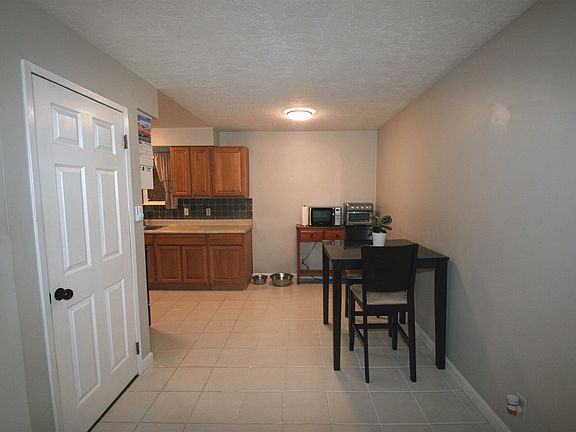 5th image of 1422 4th St