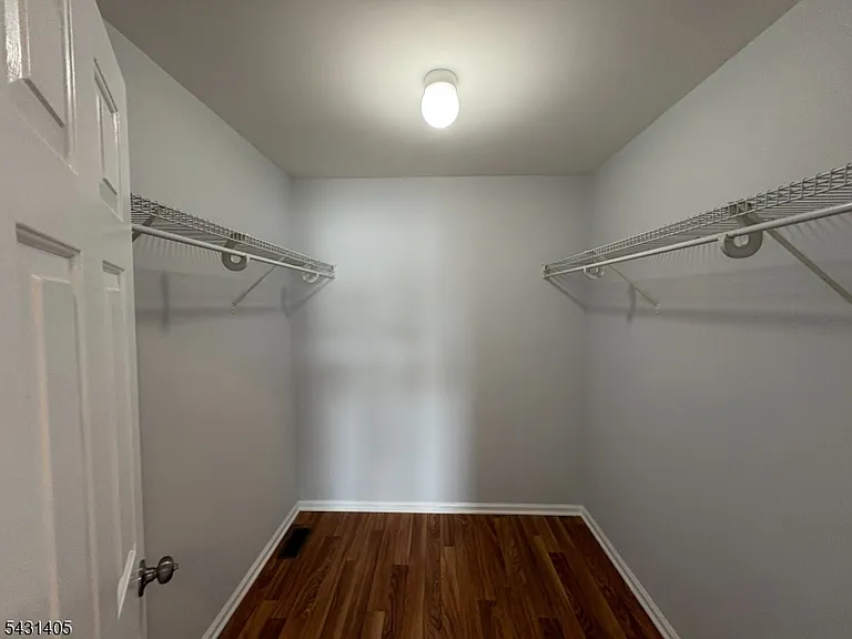 646 Faulkner Dr — Photo 14