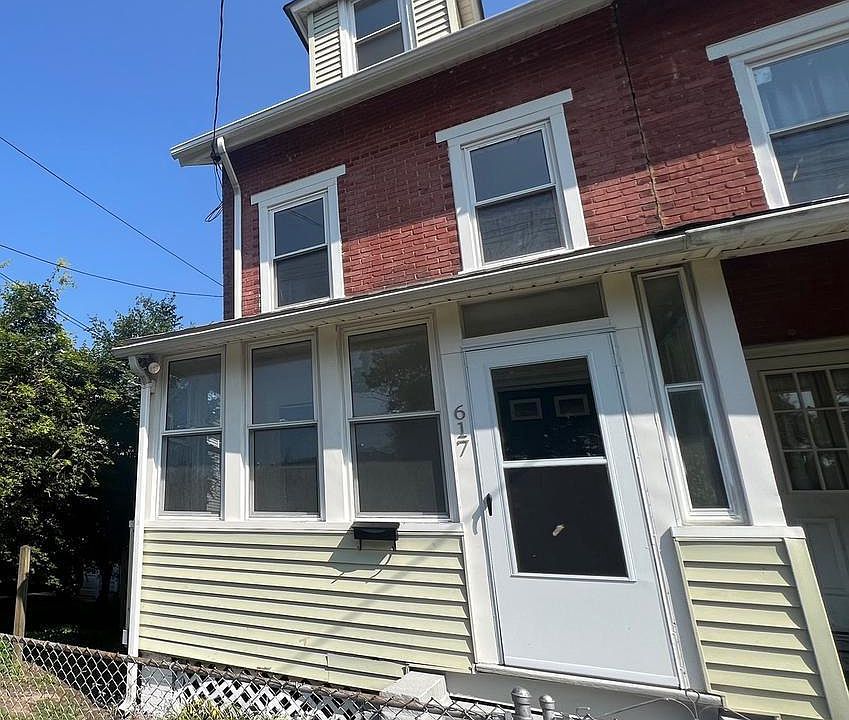 1st image of 617 3rd St