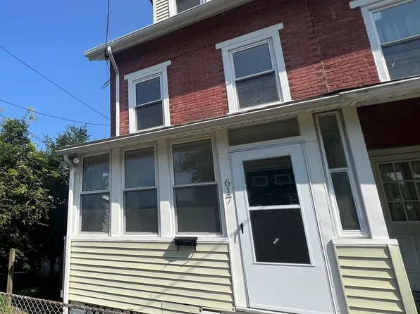 617 3rd St, Beverly, NJ 08010