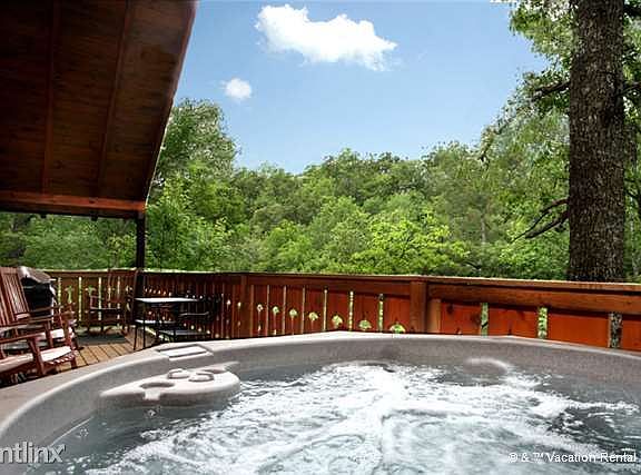 The outdoor hot tub ahhh!