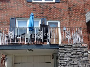 326 Ripka St, Philadelphia, PA 19128