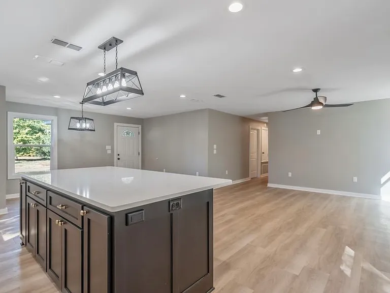 9360 County Road 3407 — Photo 9