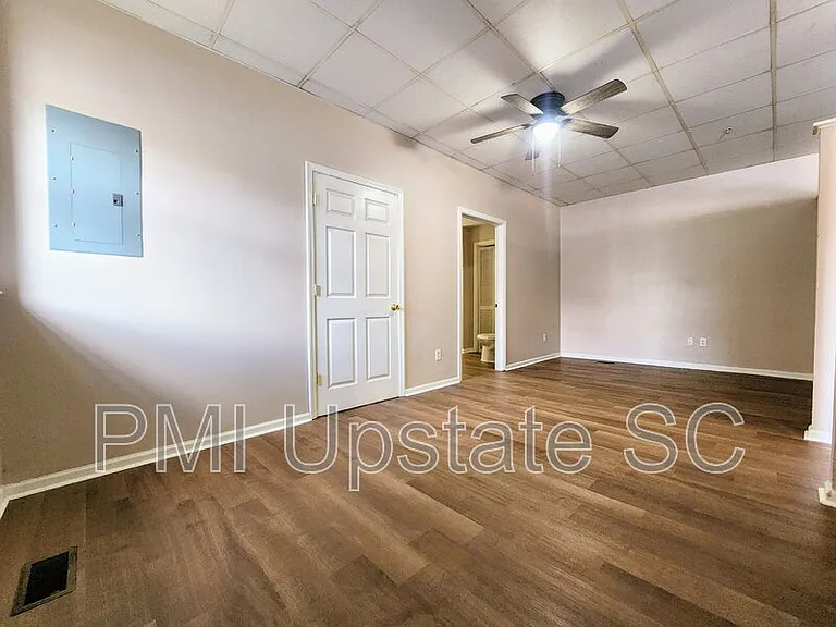 101 Silver St #101 — Photo 5