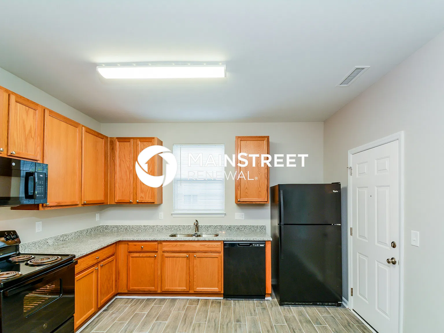 1707 Medallion Dr — Photo 3
