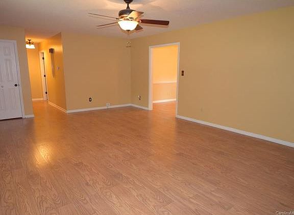 4th image of 2507 Blake Ct